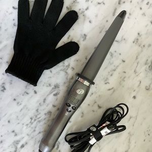 T3 SinglePass Whirl Professional Styling Wand
